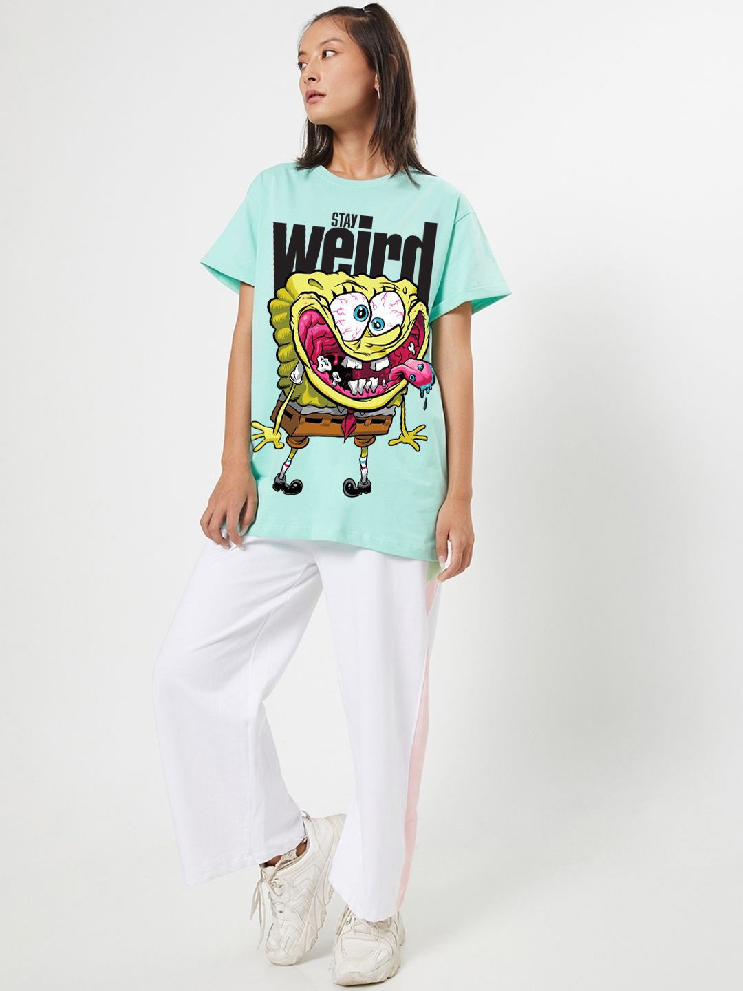 Bewakoof Women Graphic Printed Round Neck Pure Cotton Relaxed Fit Spongebob T-shirt
