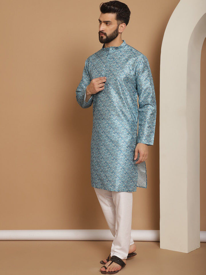 Motif Etnik Anouk Bercetak Kurta Lurus Dengan Churidar