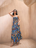 Pink Paprika oleh Sassafras Ikat dicetak Strapless Smocked Tube Fit & Flare Maxi Dress