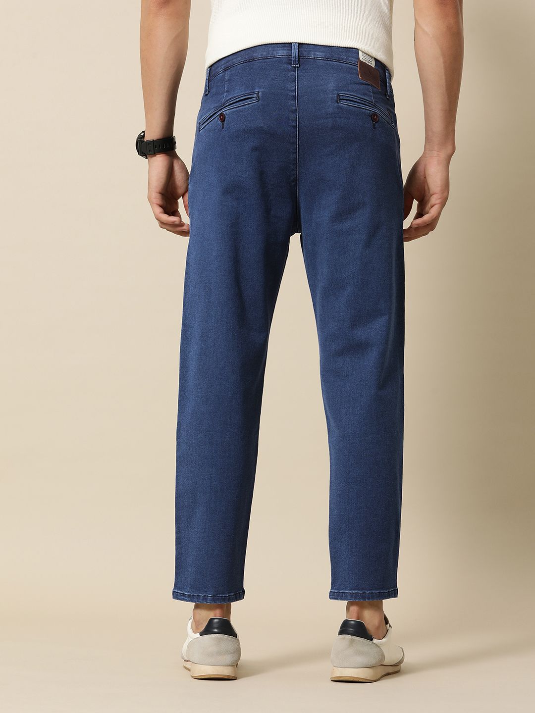 Mr Bowerbird Men Pleated Cropped Light Fade Stretchable Jeans