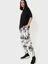 Bewakoof Women Black Drop-Shoulder Sleeves Oversized  100% Cotton T-shirt