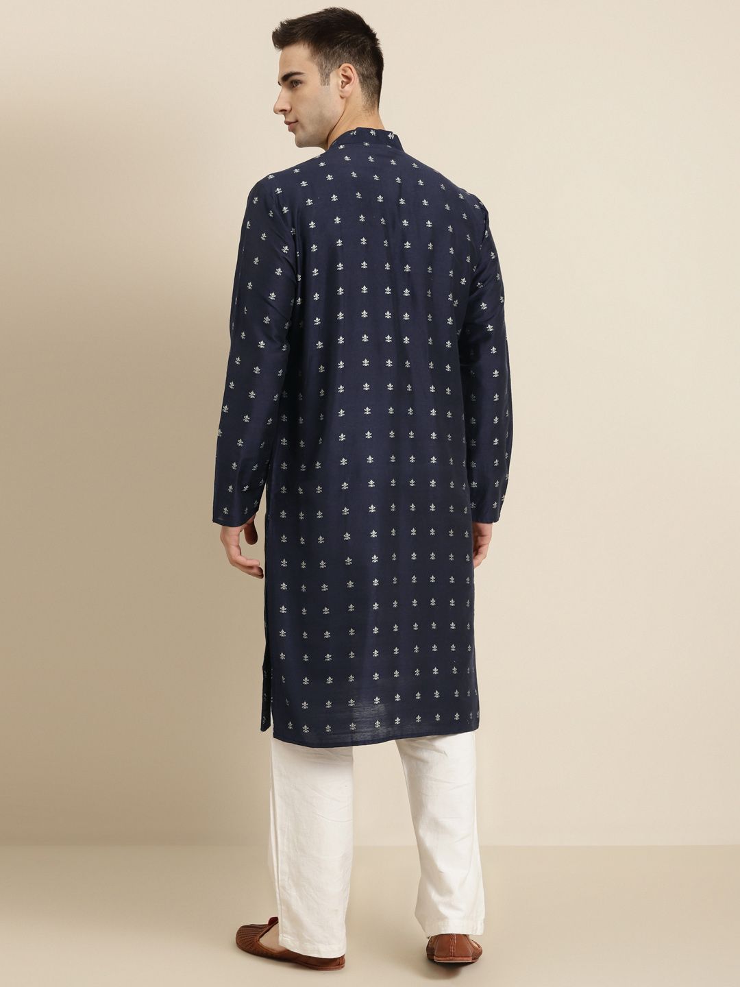 SOJANYA Men Navy Blue & Grey Ethnic Motifs Woven Design Jacquard Kurta
