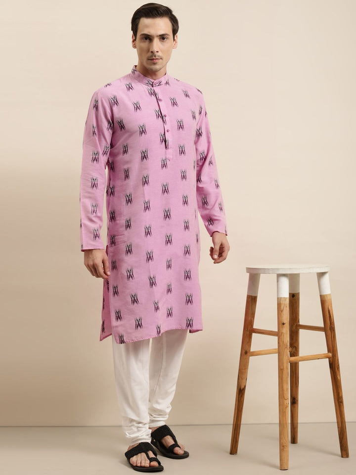 Sojanya Men Pink & Black Geometric Ikkat Cotton Kurta