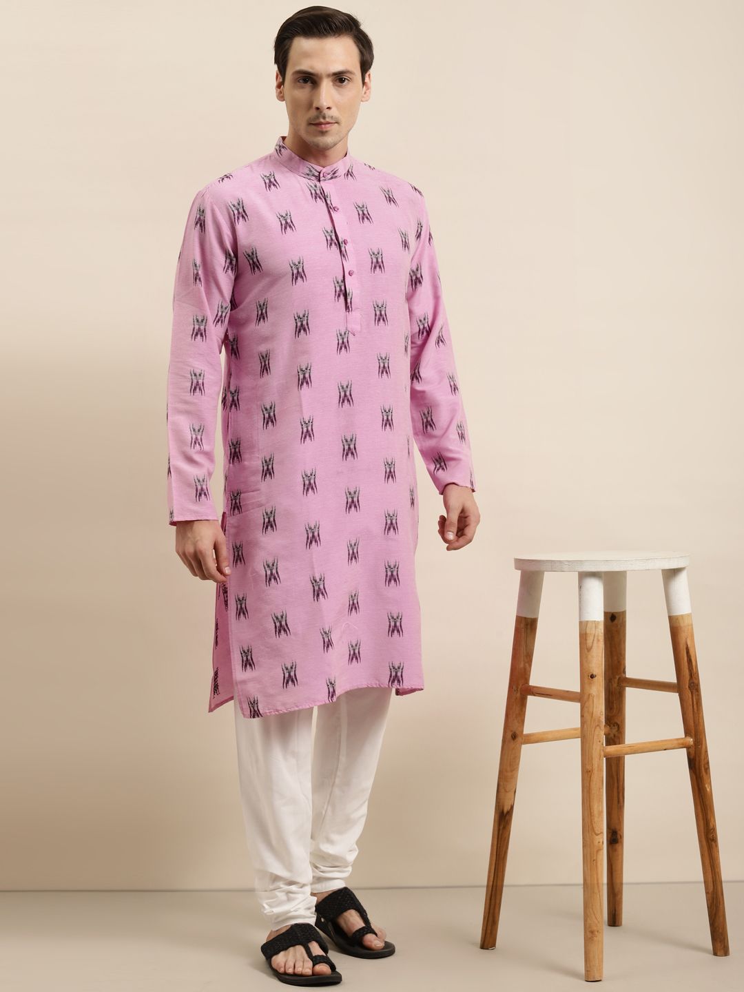 Sojanya Men Pink & Black Geometric Ikkat Cotton Kurta