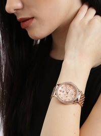 DressBerry Women Rose Gold-Toned Analogue Watch MFB-PN-WTH-S5749-02