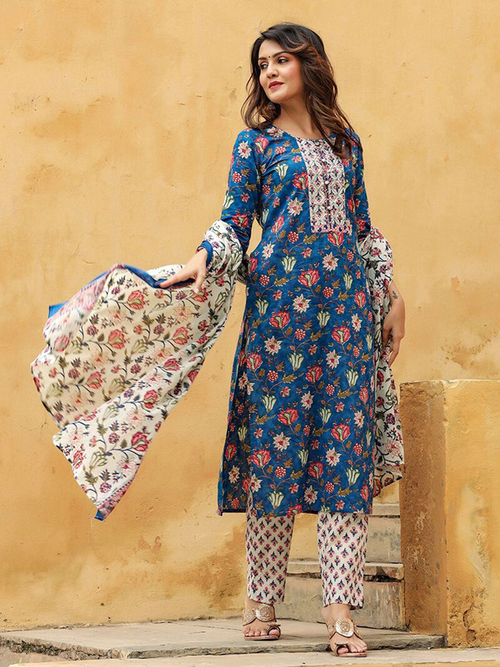 KALINI Floral Printed Gotta Patti Kurta & Trousers With Dupatta