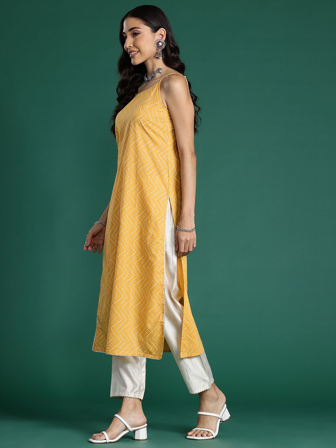 Indo Era Chevron Printed Gotta Patti Pure Cotton Kurta