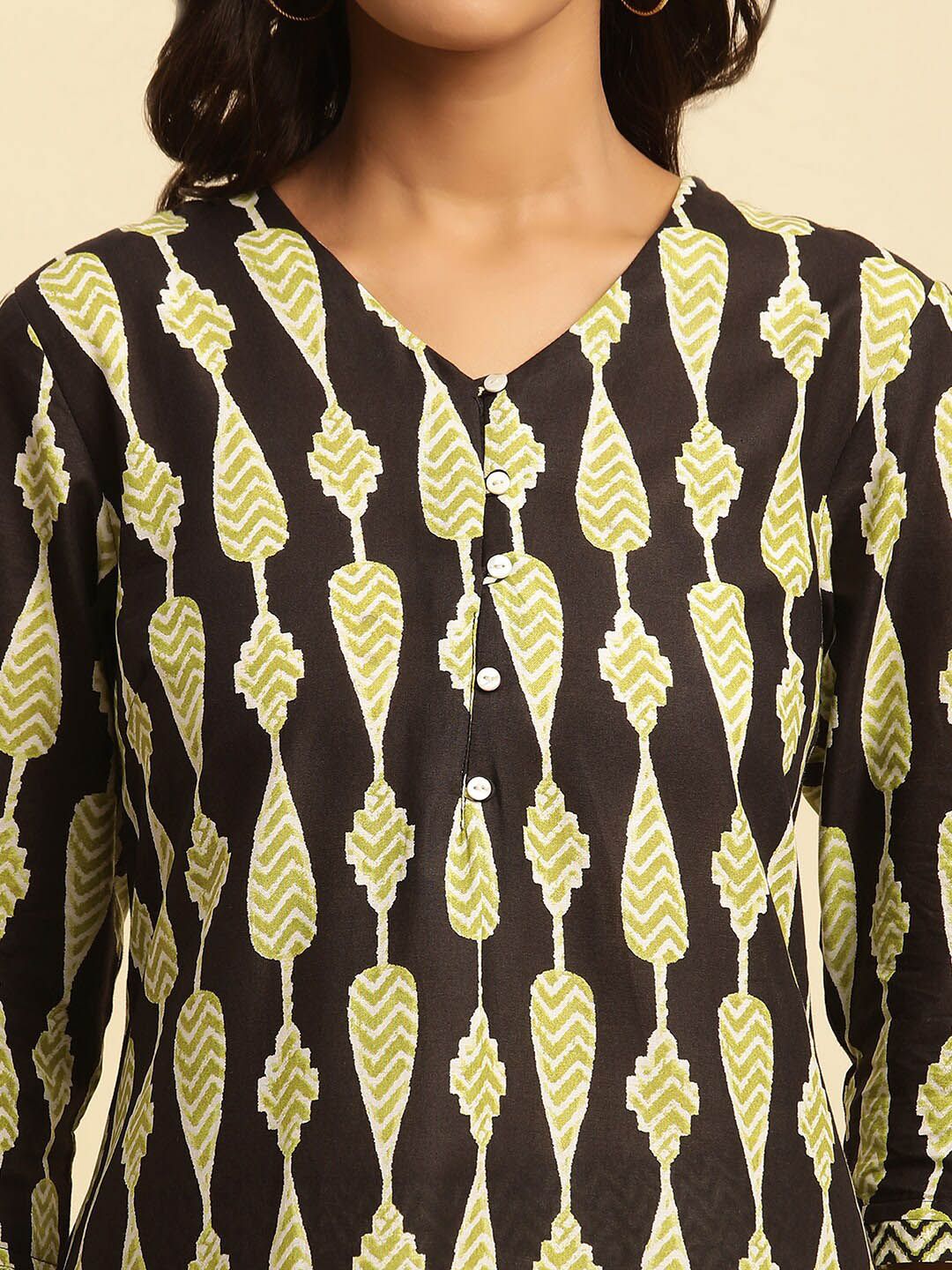 W Ethnic Motifs Printed Pure Cotton Straight Kurta With Trouser
