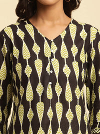 W Ethnic Motifs Printed Pure Cotton Straight Kurta With Trouser
