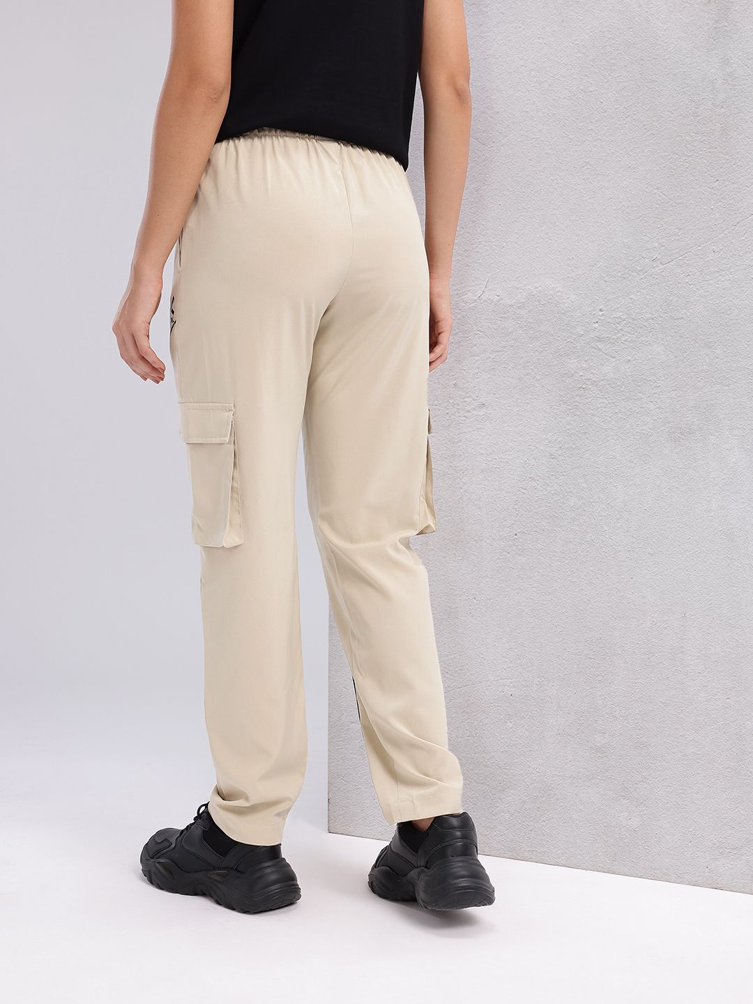 HRX by Hrithik Roshan Women Taping Detail Lifestyle Cargos