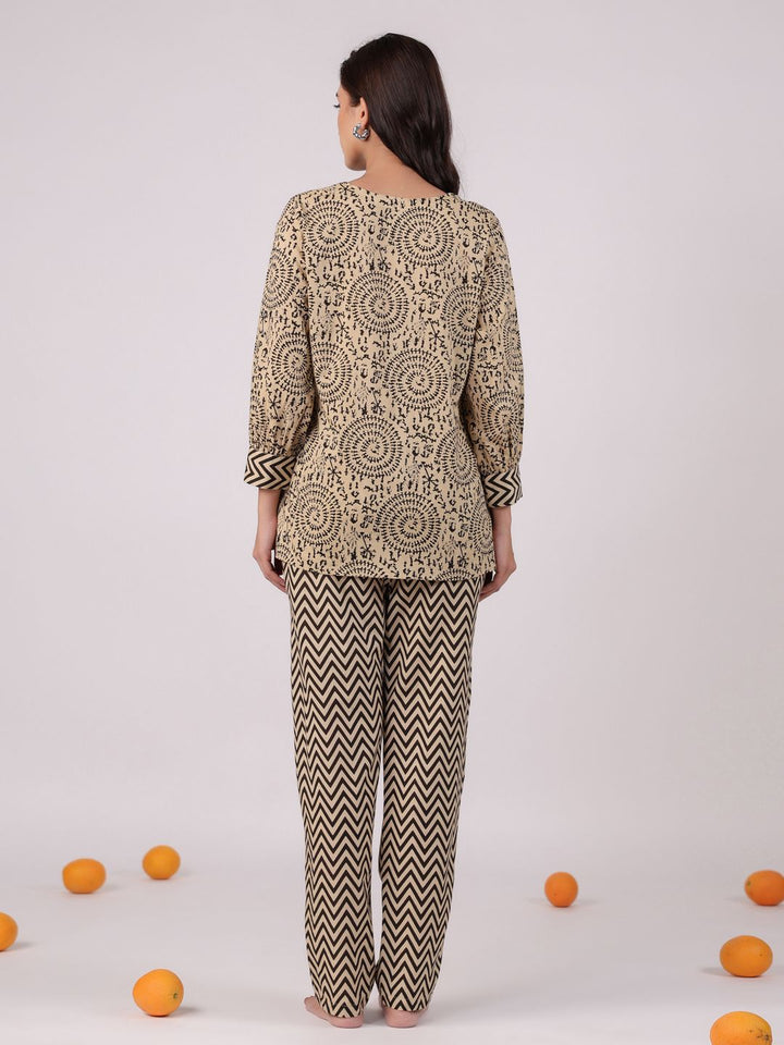 SANSKRUTIHOMES Printed V-Neck Pure Cotton Top With Trouser