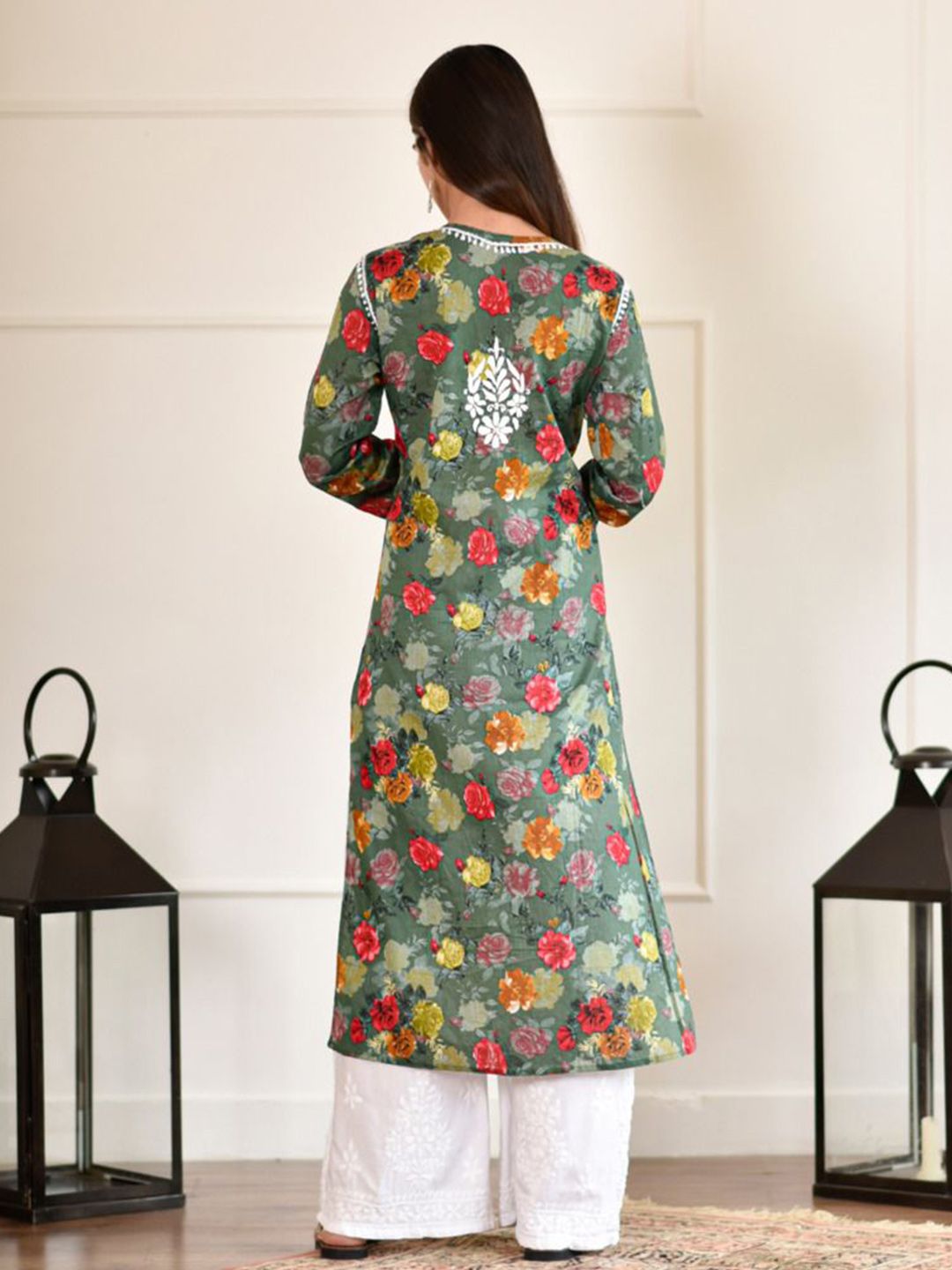 Rumah Wanita Chikankari Kurta Bersulam Mulmul Chikankari Hijau Tua