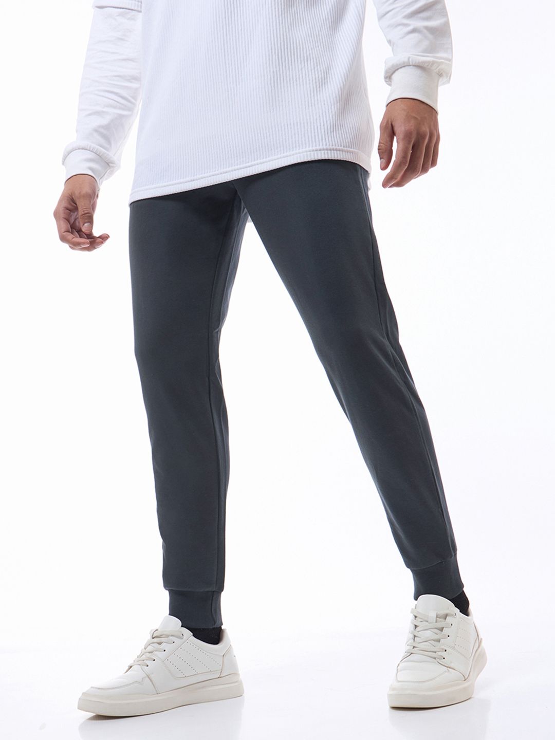 Bewakoof Men Navy Blue Solid Straight-Fit Joggers