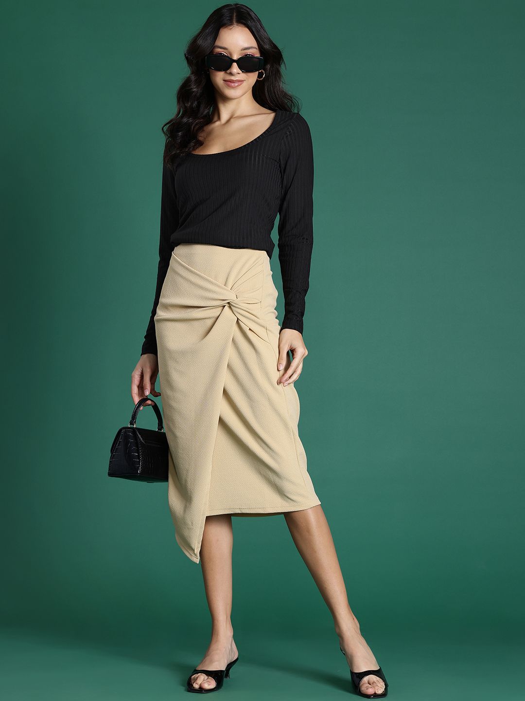 DressBerry Ribbed Scoop Neck Top