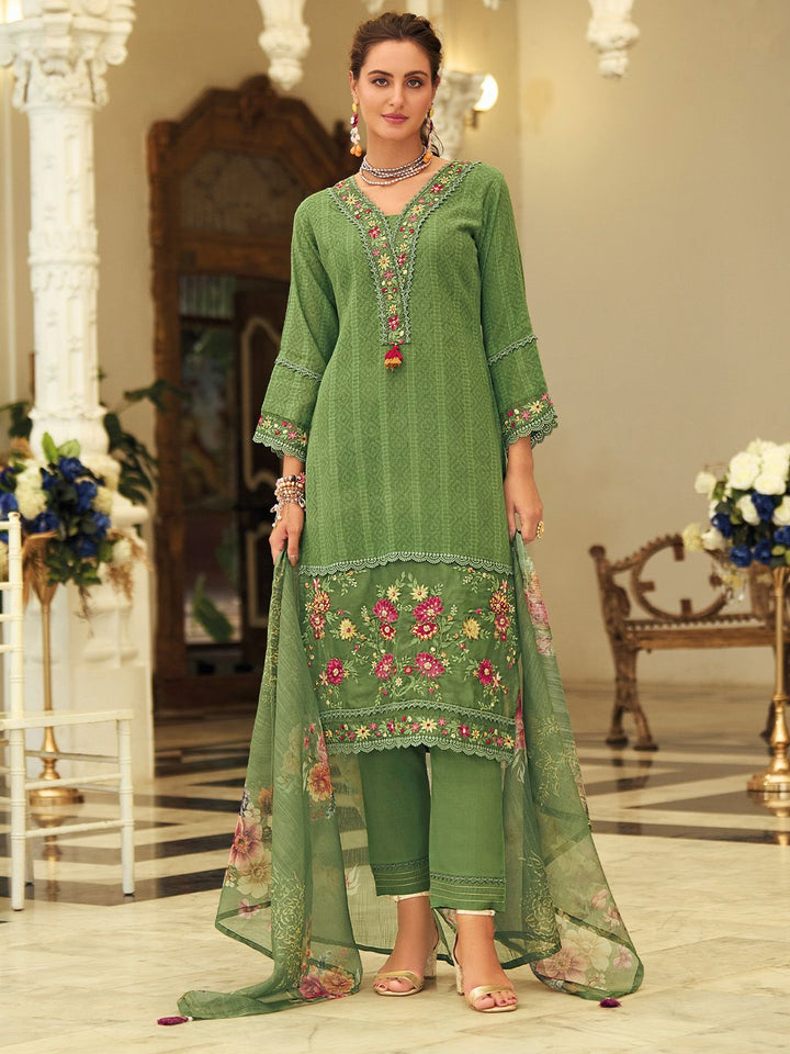 Varanga Women Floral Printed Regular Thread Work Kurta Set With Dupatta