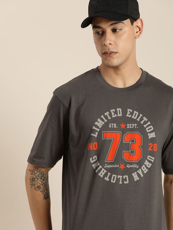 Dillinger lelaki kelabu tipografi t-shirt kapas dicetak