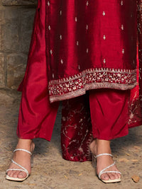 Indo Era Ethnic Motifs Embroidered V-Neck Thread Work Kurta with Trousers & Dupatta