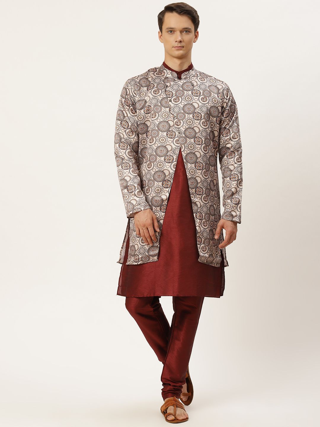 SOJANYA Men Maroon Solid Kurta with Churidar & Ethnic Jacket