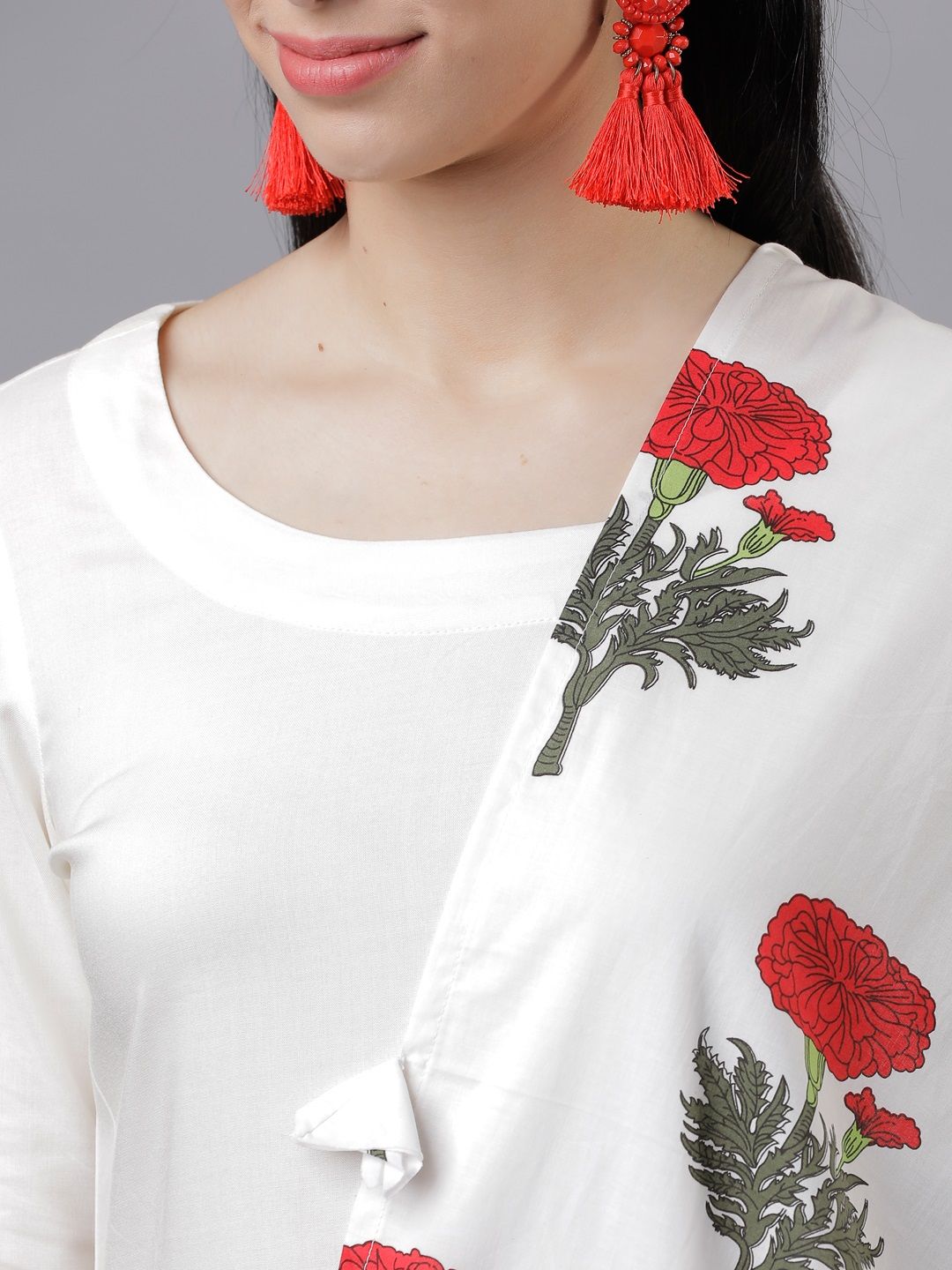 Vishudh Women Off-White & Red Solid Kurta with Palazzos & Dupatta