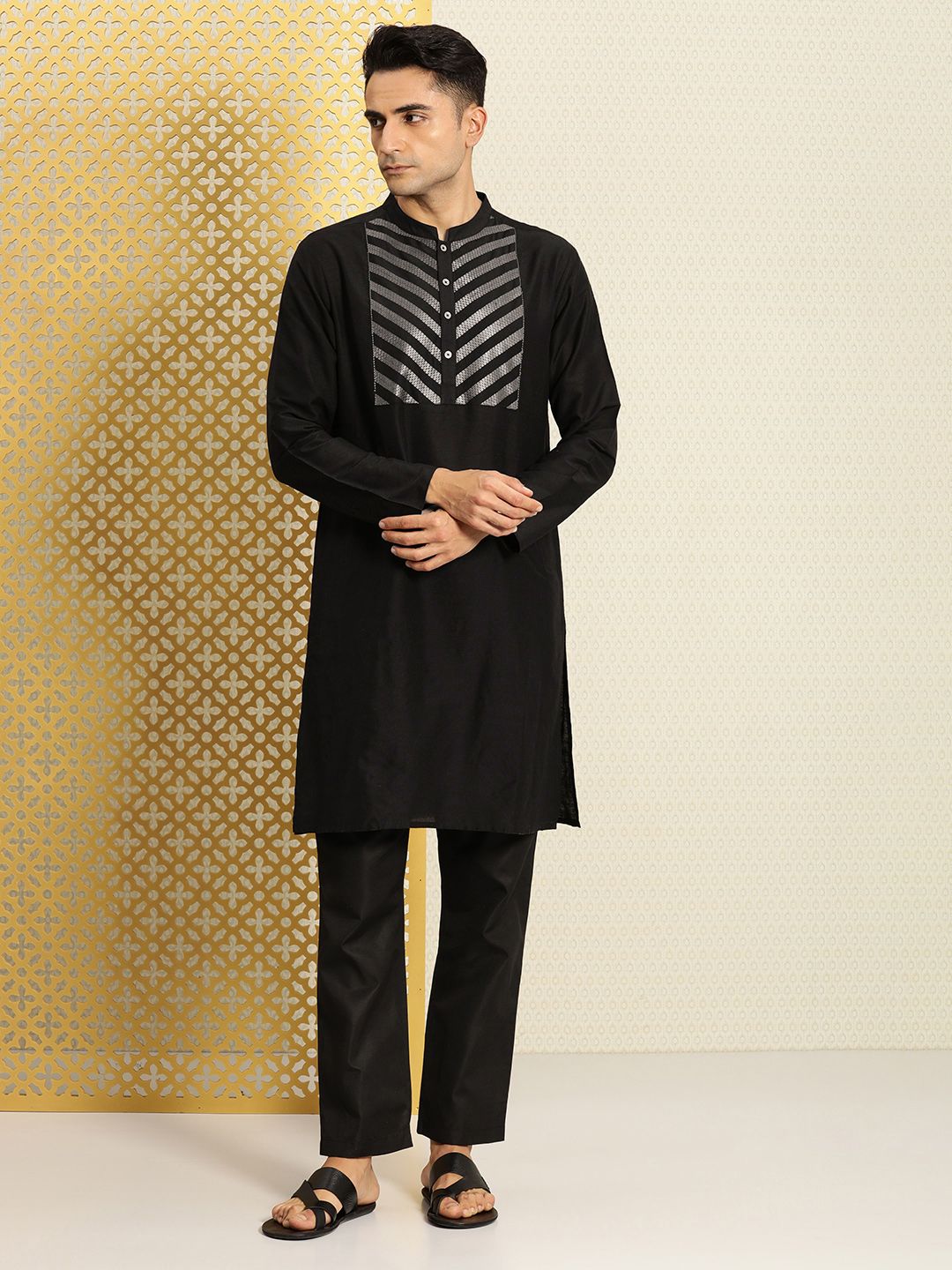 House of Pataudi Jashn Yoke Design Kurta