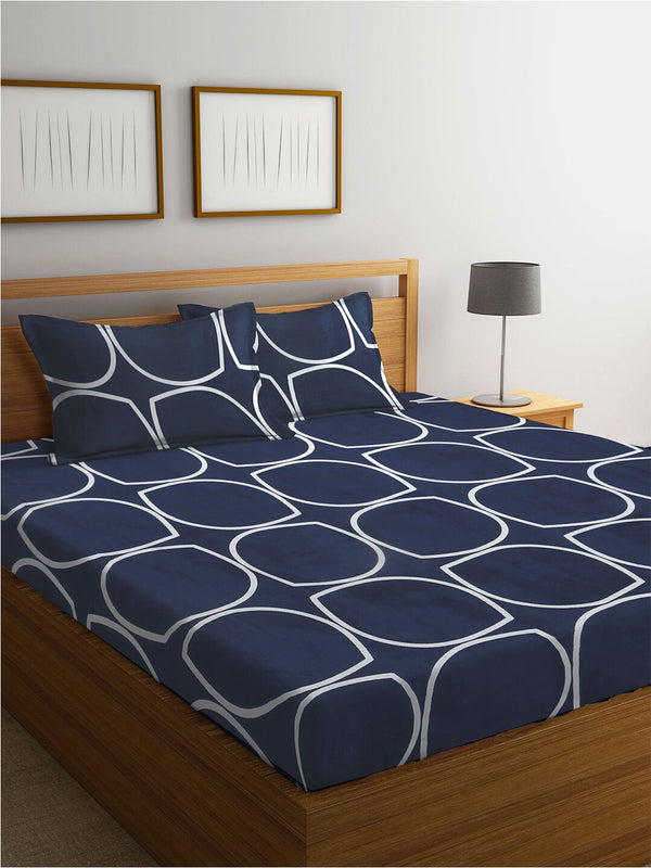 KLOTTHE Blue & White Geometric-Printed Fitted Double King Bedsheet with 2 Pillow Covers