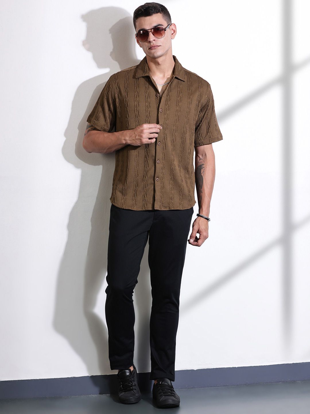 Thomas Scott Men Smart Fit Cutaway Collar Textured Casual Shirt