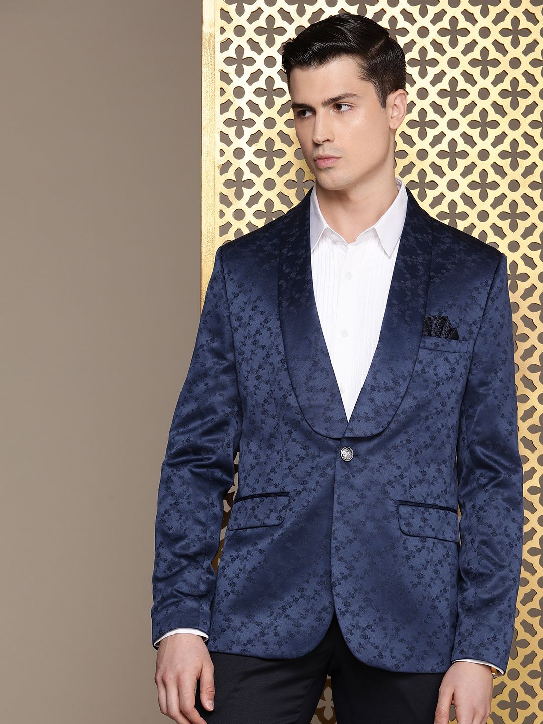 House of Pataudi Tailored Floral Self Design Velvet Finish Single-Breasted Party Blazer