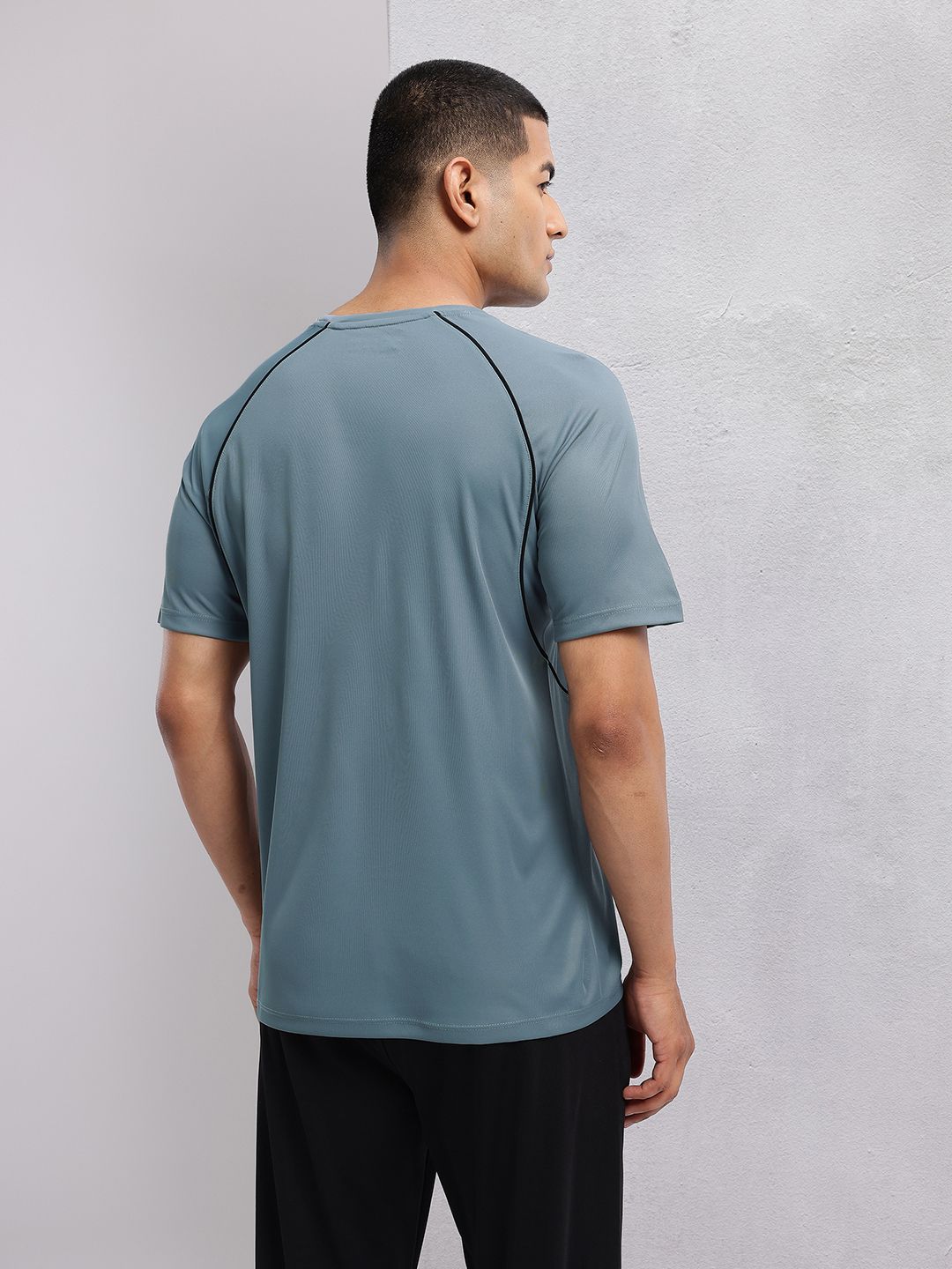 HRX by Hrithik Roshan Brand Logo Printed Raglan Sleeves Rapid-Dry Training T-shirt