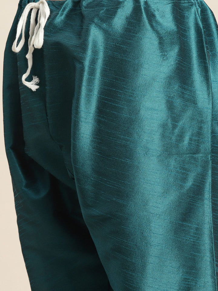 SOJANYA Men Teal Kurta with Churidar