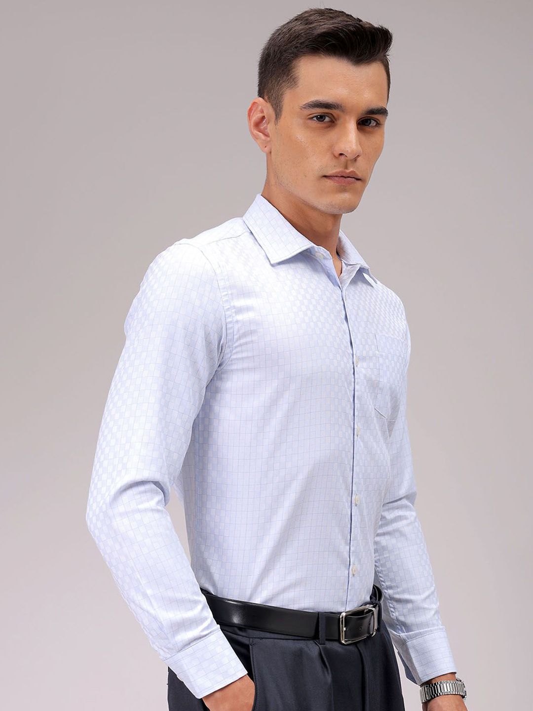 The Indian Garage Co. X Luxe Men Cutaway Collar Checked Slim Fit Formal Shirt