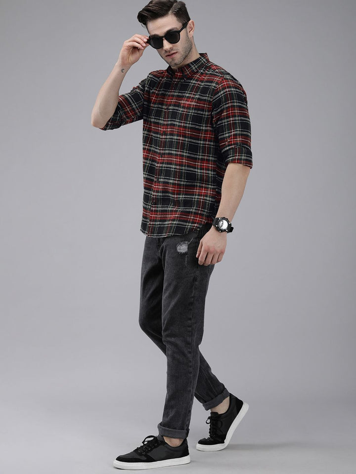 THE BEAR HOUSE Men Black & Red Slim Fit Tartan Checked Flannel Pure Cotton Casual Shirt