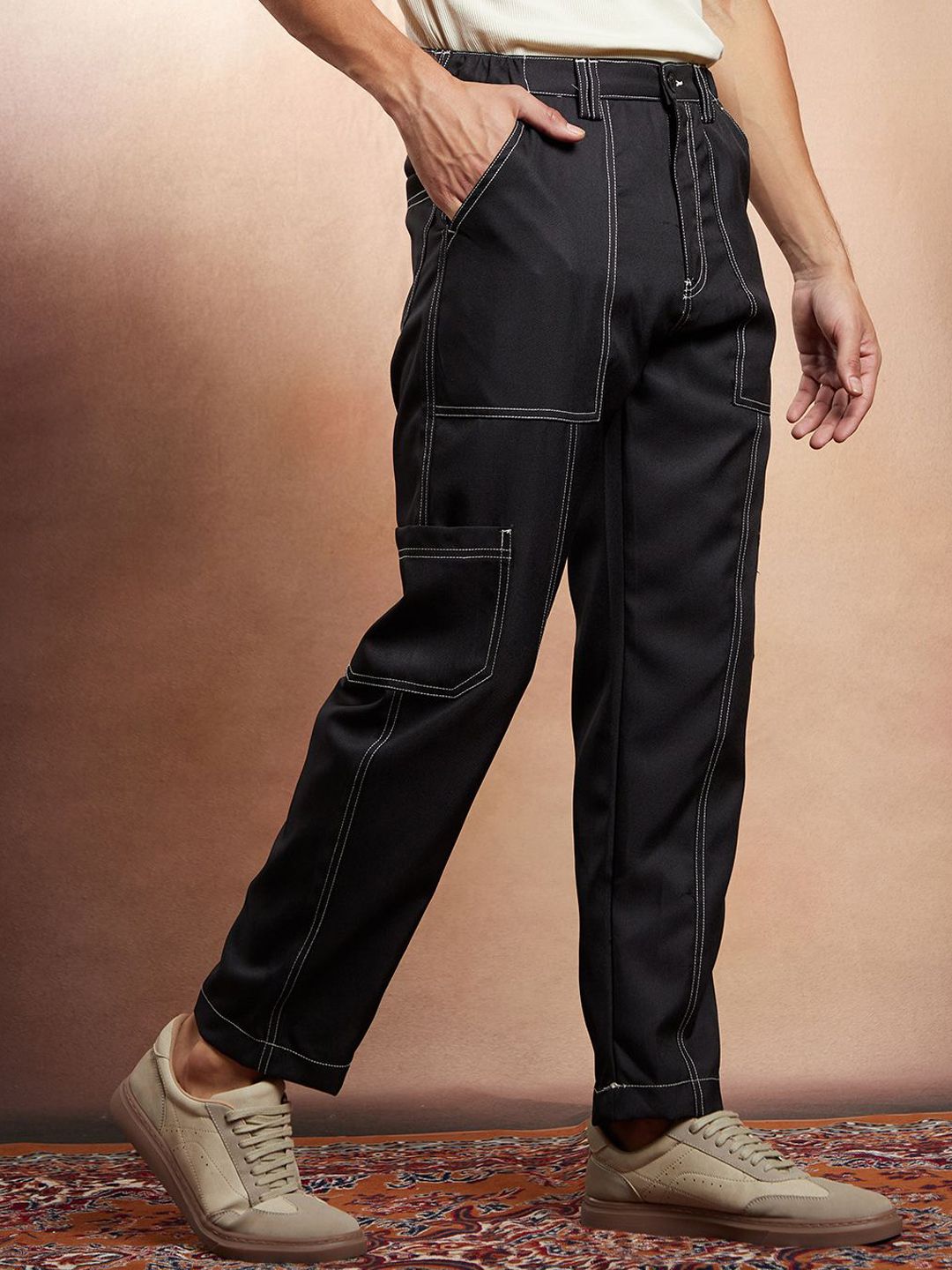 Campus Sutra Men Solid Comfort Cargos Trousers