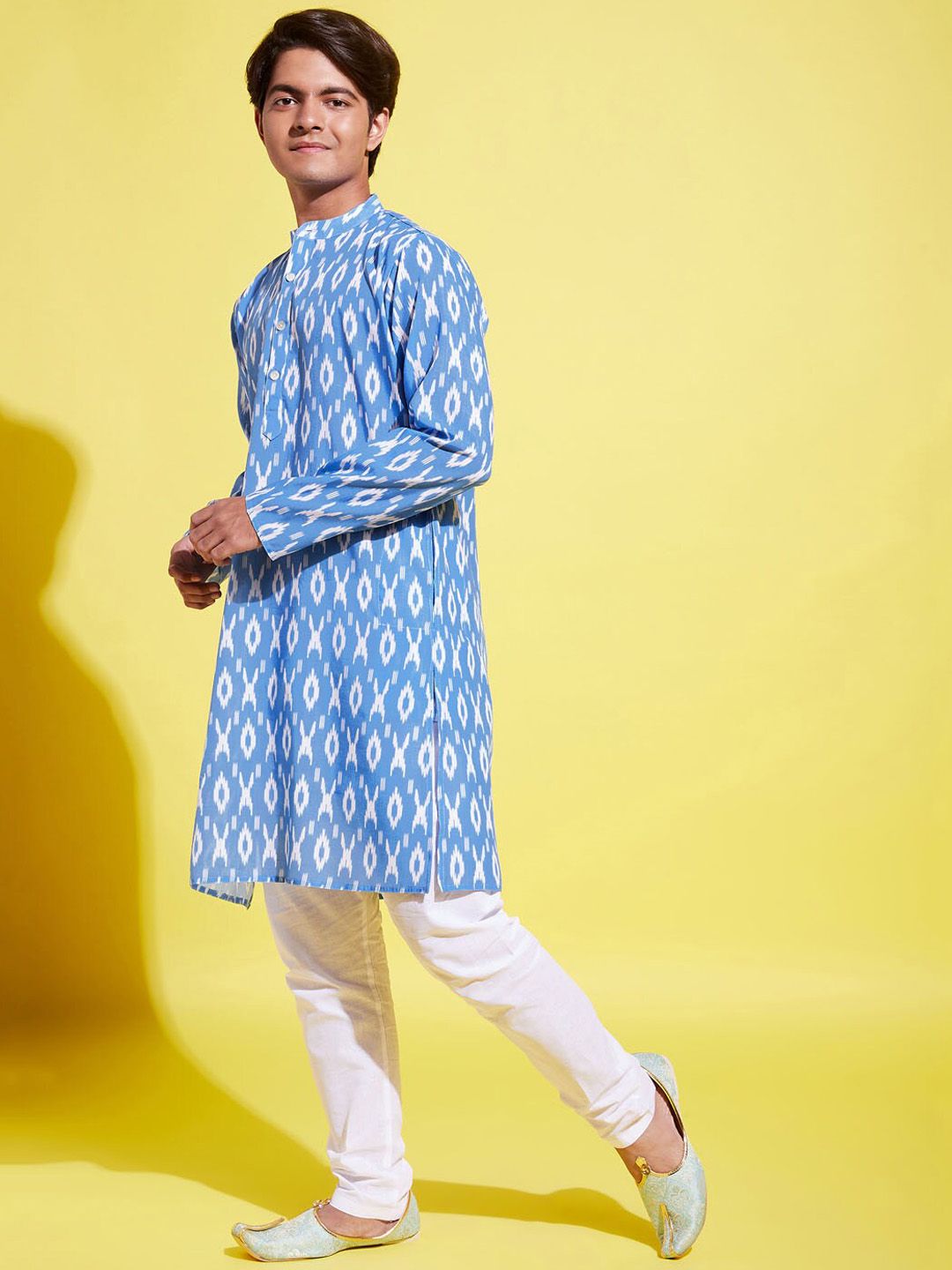 VASTRAMAY Boys Blue Ethnic Motifs Printed Kurta with Churidar