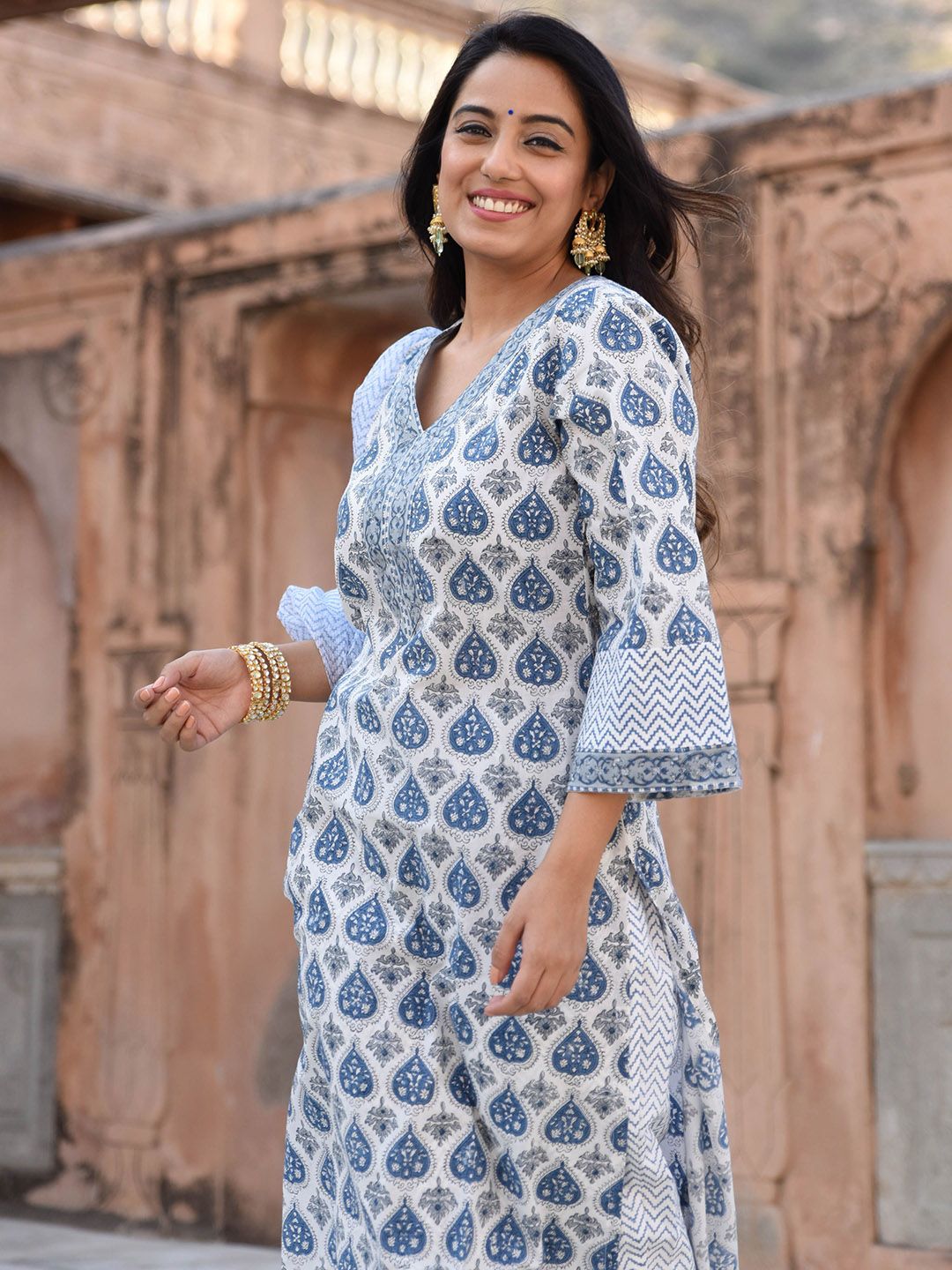 KALINI Ethnic Motifs Printed Regular Straight Kurta With Trousers & Dupatta
