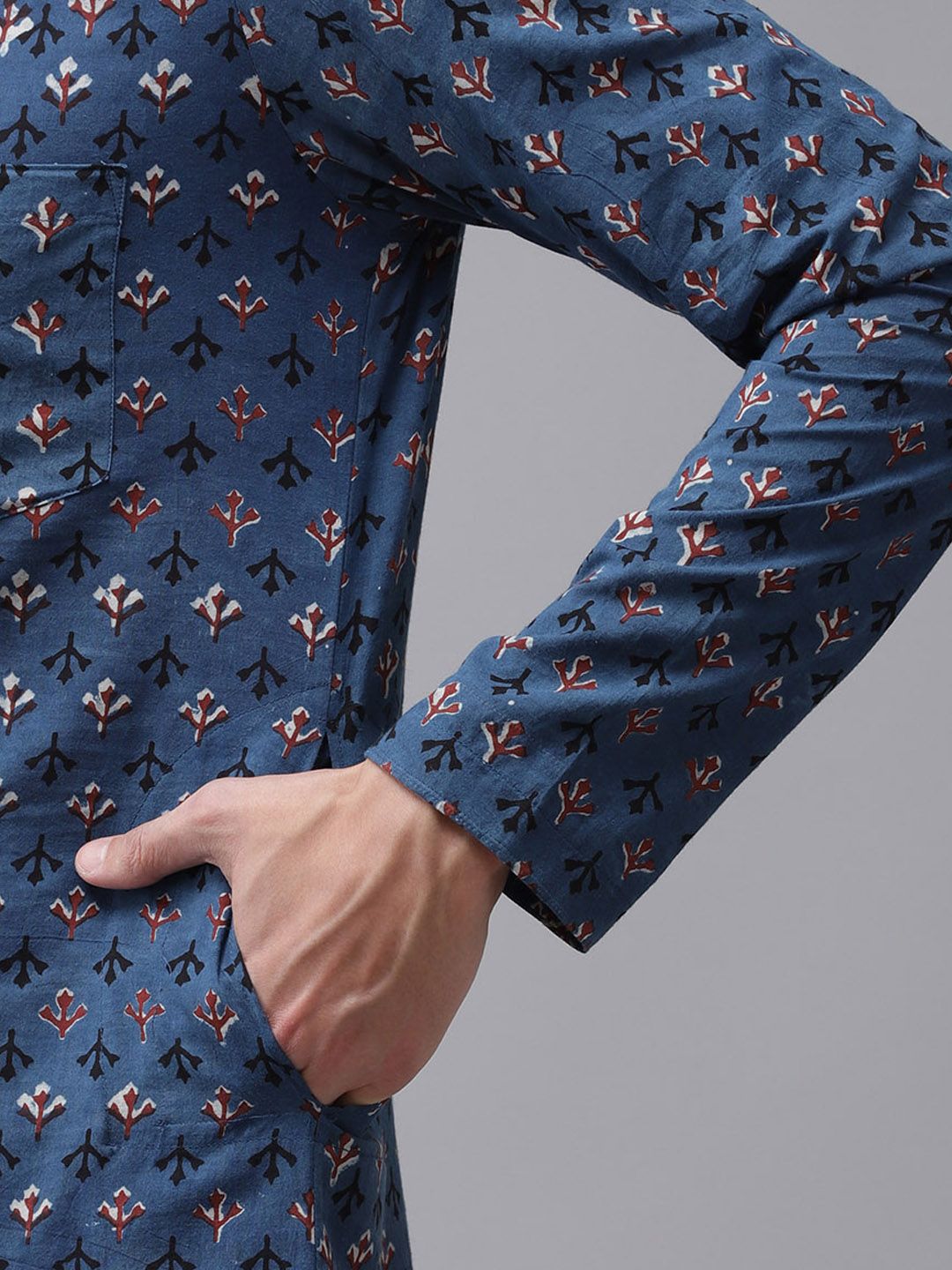 See Designs Men Blue Ethnic Motifs Printed Regular Pure Cotton Kurta with Pyjamas