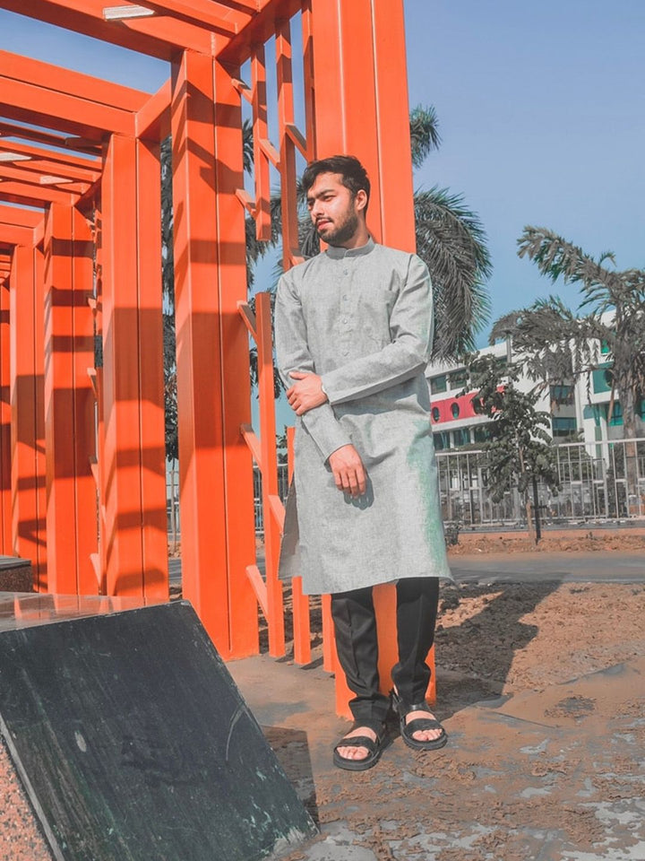SOJANYA Men Grey Solid Straight Kurta