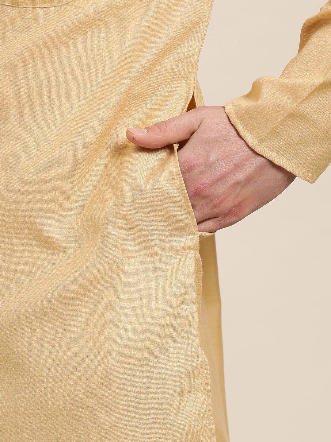 SOJANYA Mandarin Collar Long Sleeves Silk Cotton Kurta