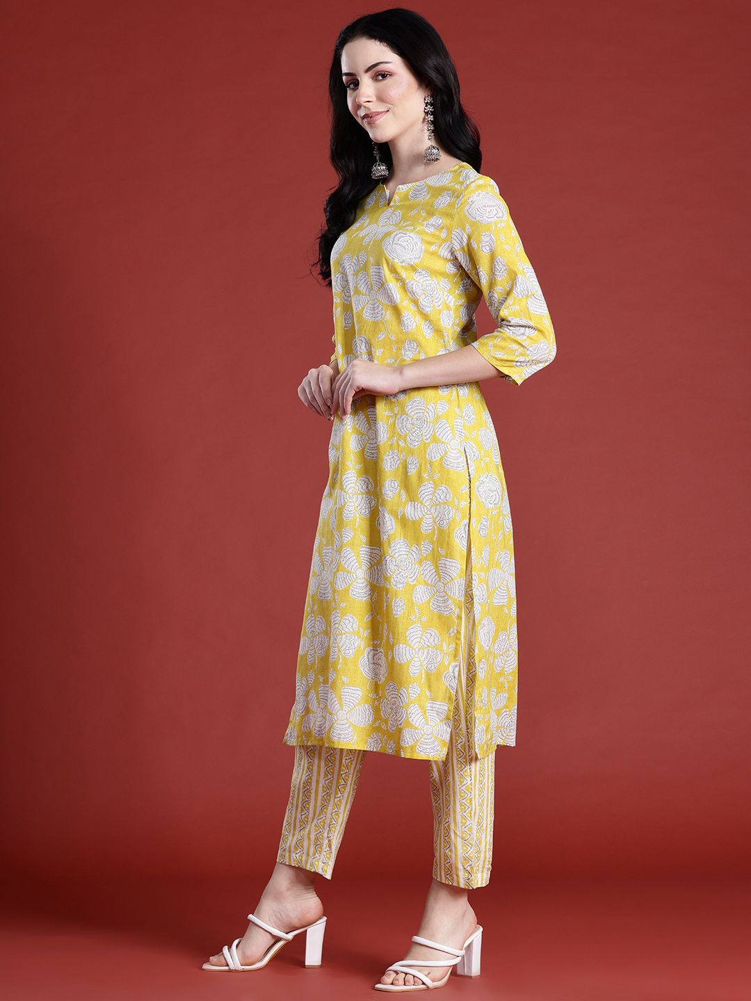 Anouk Floral Printed Pure Cotton Kurta with Trousers & With Dupatta