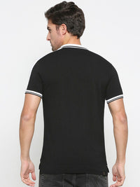 Menjadi T-Shirt Kasual Polo Manusia