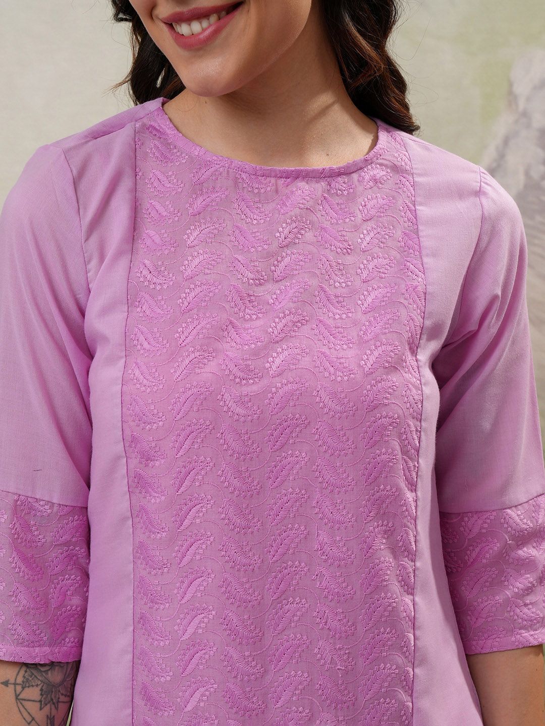 Vishudh Three-Quarter Sleeves Round Neck Gotta Patti Kurta