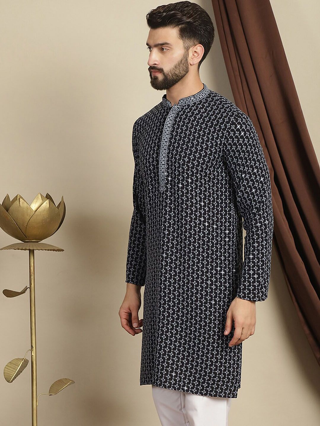 Anouk Kelabu Abstrak Sulam Mandarin Kolar Kapas A-Line Kurta