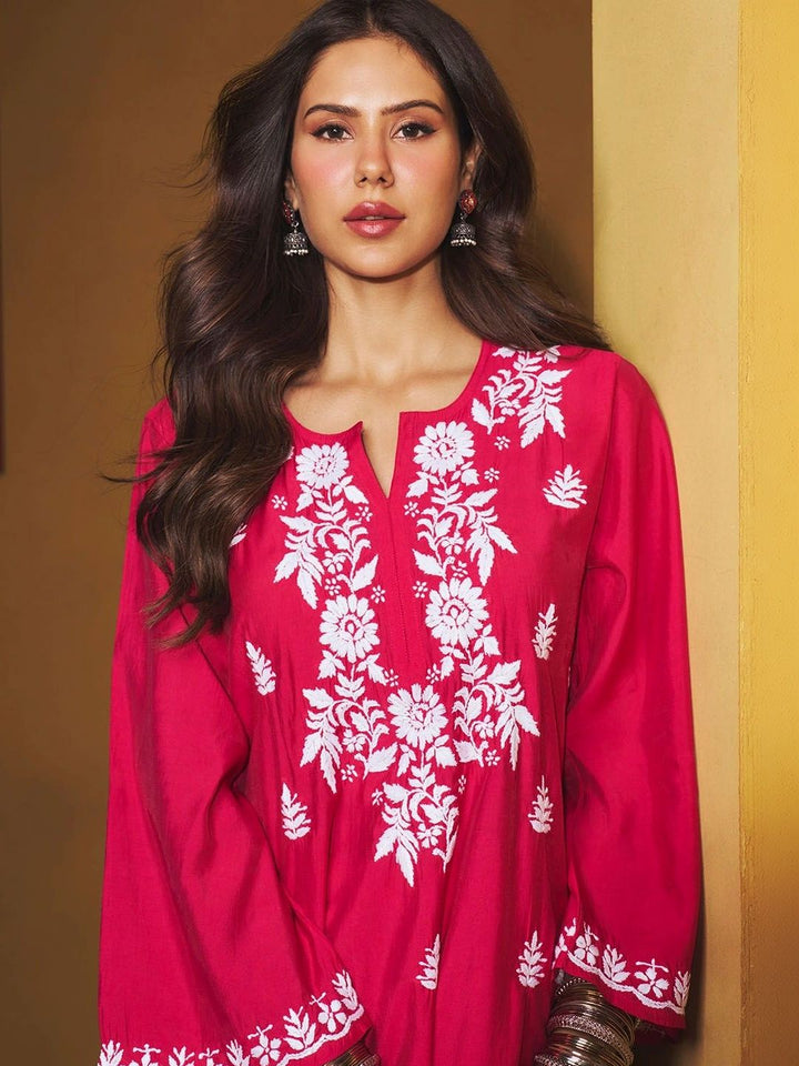 House of Chikankari Women Regular Chikankari Chanderi Silk Kurta with Trousers
