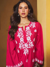House of Chikankari Women Regular Chikankari Chanderi Silk Kurta with Trousers