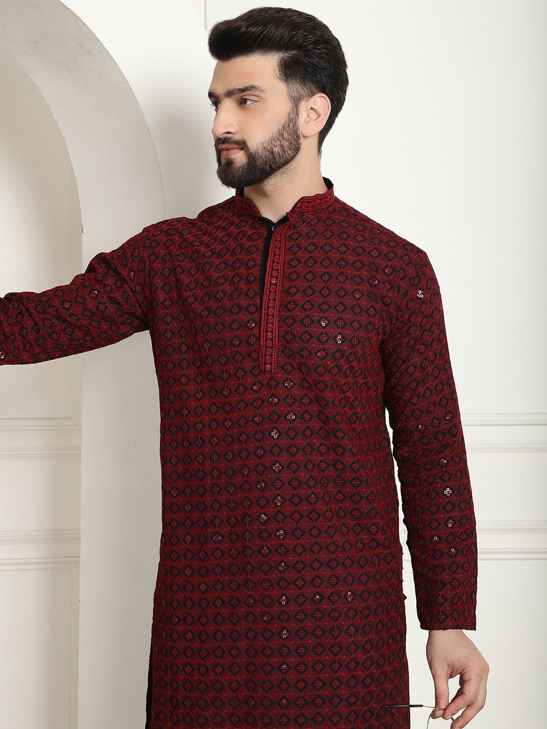 SOJANYA Kurta Kapas Tulen Bersulam Labuci dengan Churidar