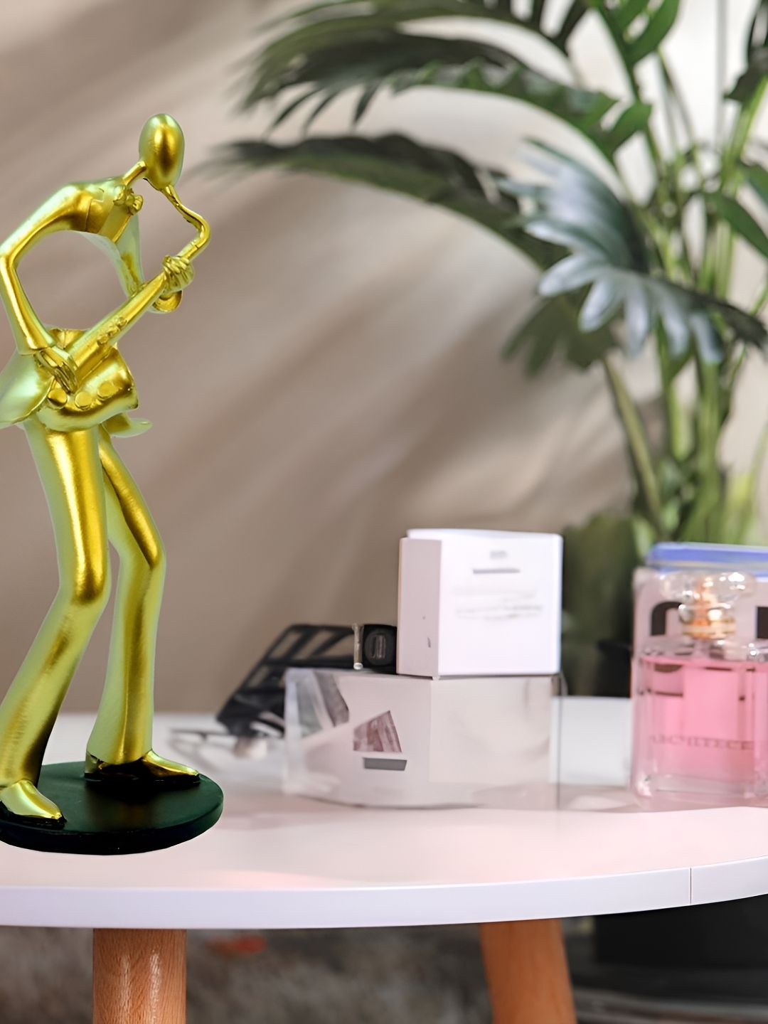 Cortina Resin Patung Hiasan Seni Arca Emas untuk Hiasan Rumah