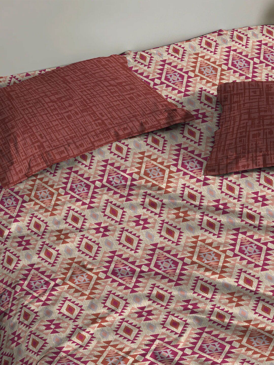 MYTRIDENT Aria Red Urban Comfort Flat 144TC Queen Cotton 1 Bedsheet with 2 Pillow Covers