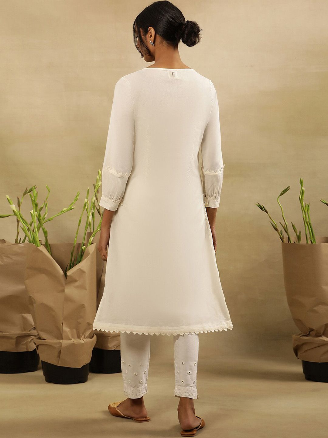 W Ethnic Motifs Embroidered Pure Cotton White Romance Straight Kurta