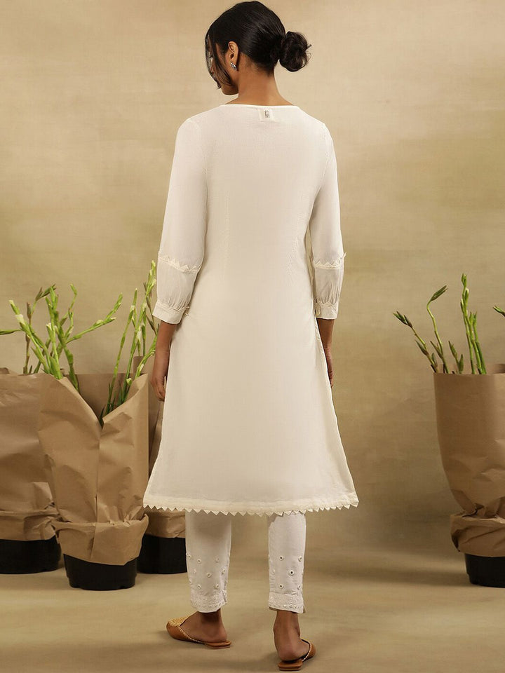 W Ethnic Motifs Embroidered Pure Cotton White Romance Straight Kurta