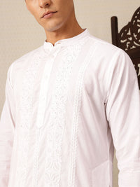 House of Pataudi Floral Embroidered Jashn Pure Cotton Kurta with Trousers