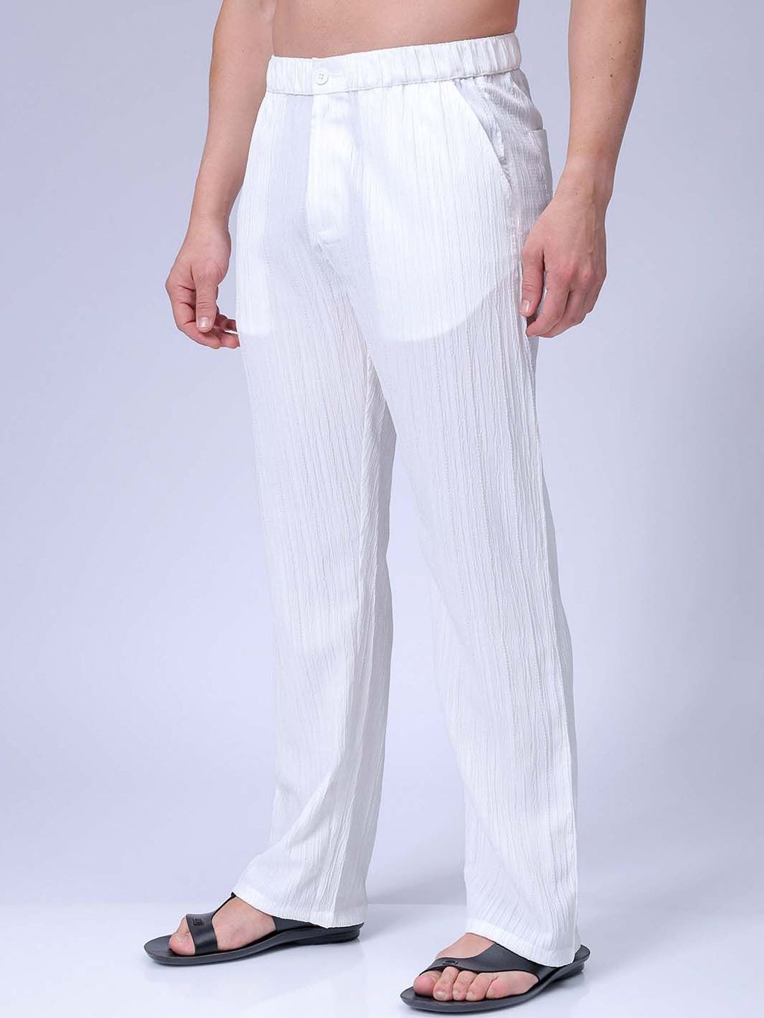 The Indian Garage Co Men Textured Loose Fit Mid-Rise Regular Trousers